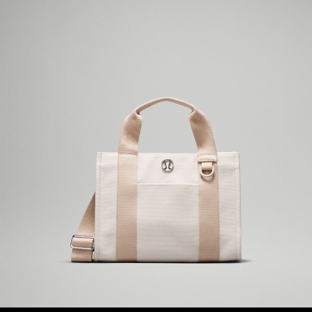 lululemon small tote